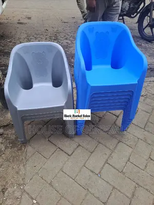 Strong and Comfortable Kids Plastic Chair