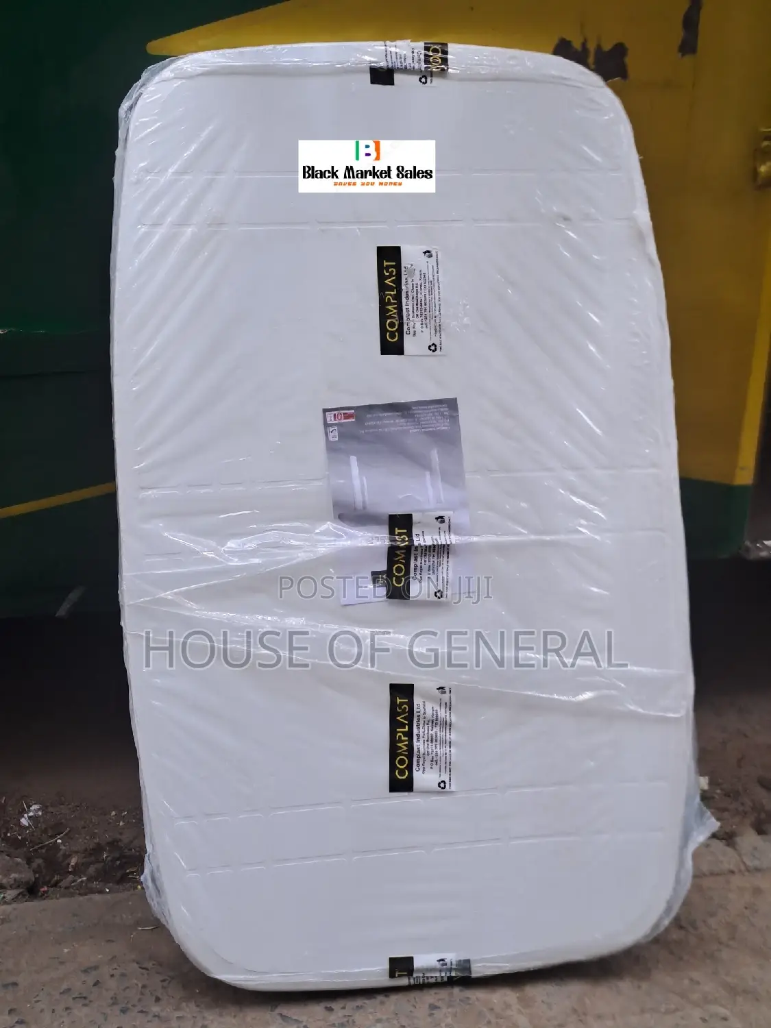 6 Seater Plastic Table