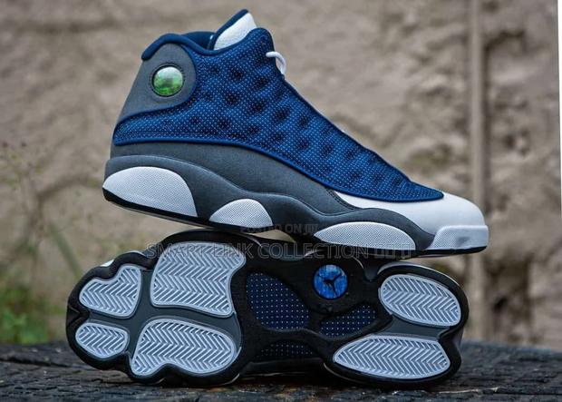 Air Jordan 13 - thumbnail 2
