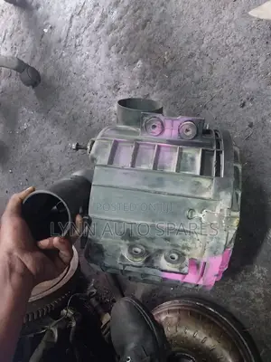 Dyna 4C Engine Housing Air Cleaner