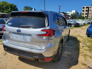Subaru Forester 2.5i Touring AWD 2018 Silver