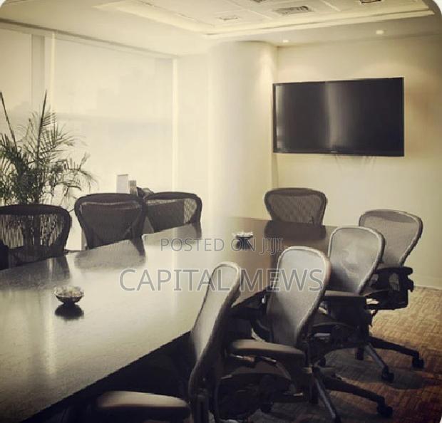 Private Furnished Office With Large Windows - thumbnail 4