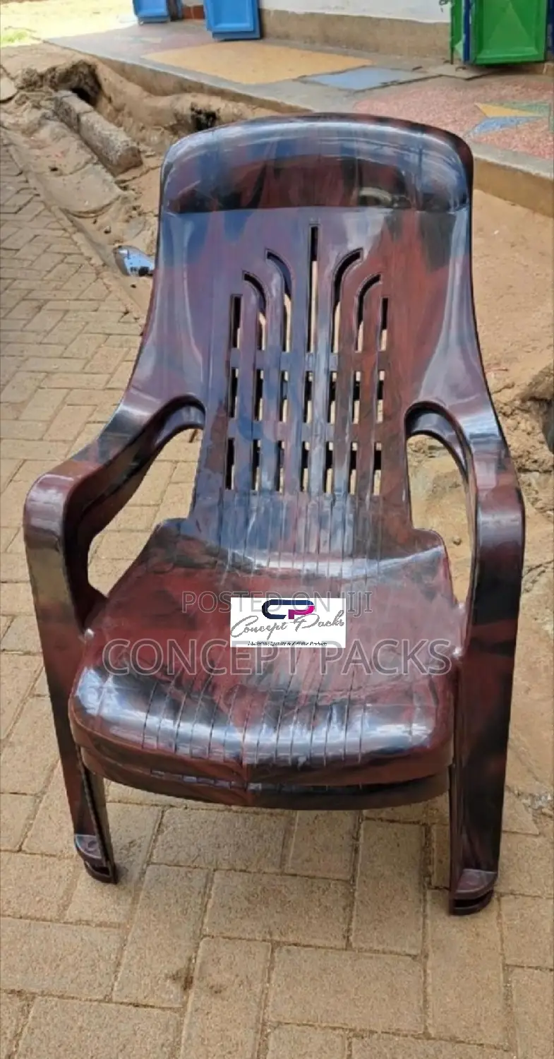 Maroon Relaxo Classic Chair