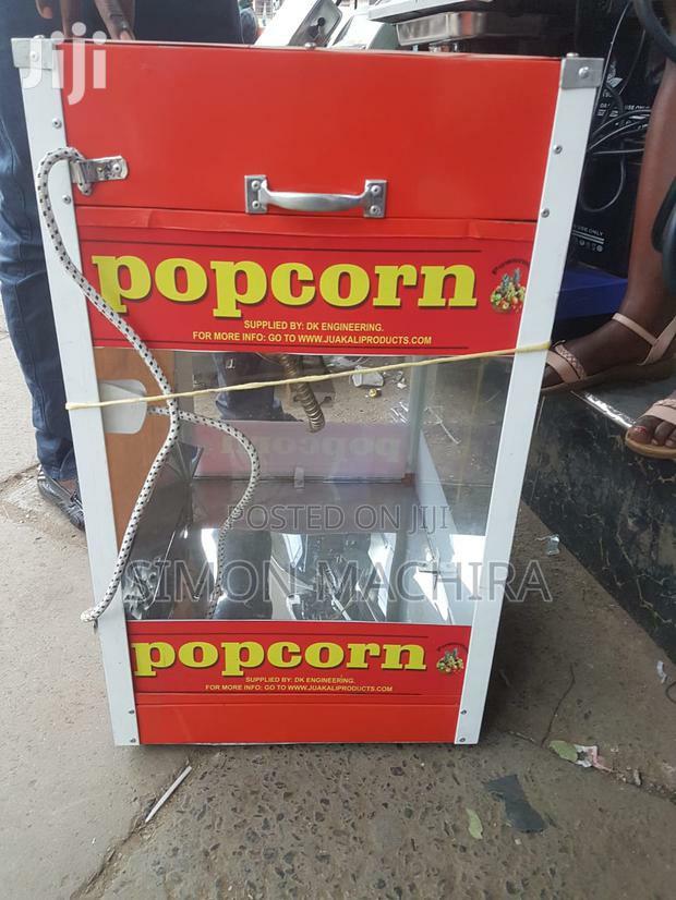 Commercial Popcorn Machine - main view