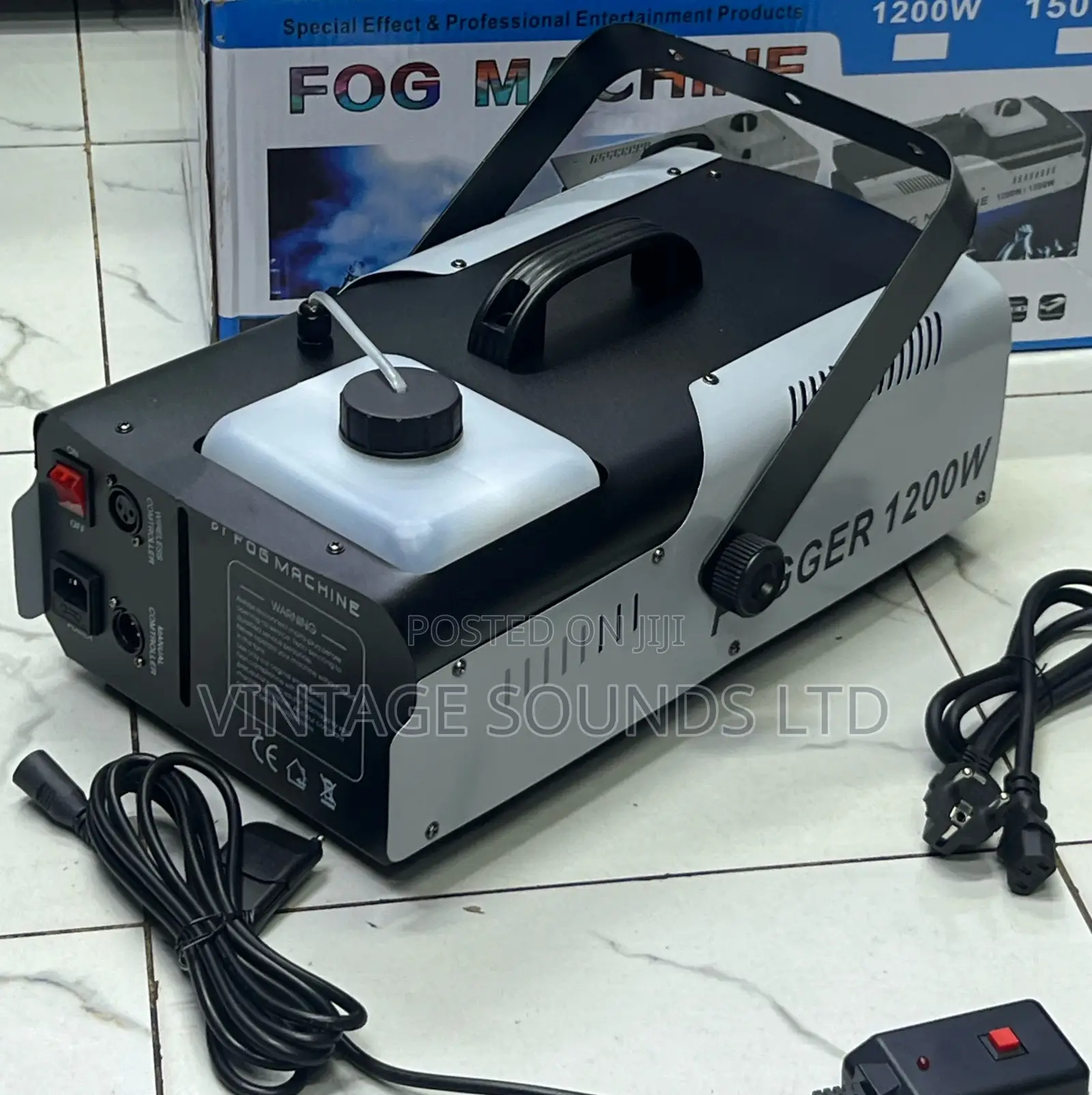 Smoke /Fog Machine Fog 1500 Watt With Wired and Wireless Rem