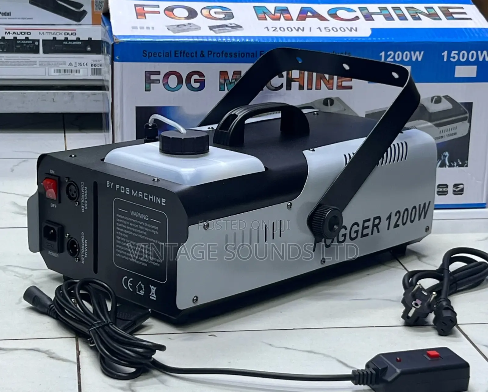 Fog /Smoke Machine 1500 Watt With 2 Sets of Controllers