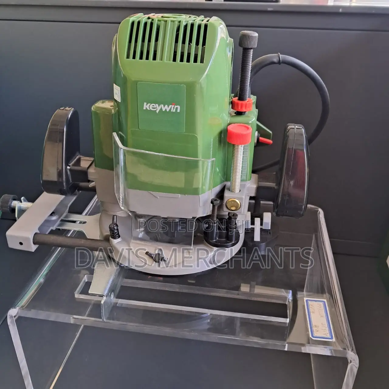 Quality Wood Router Post