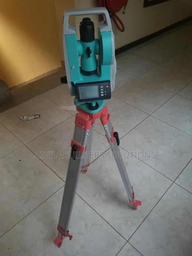 Theodolite Phonix E45 - main view