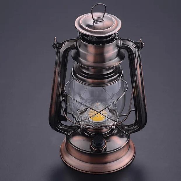 Old Design Solar Lantern Lights Deco