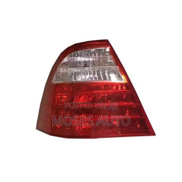 Nze 2005 Back Lights Taillight