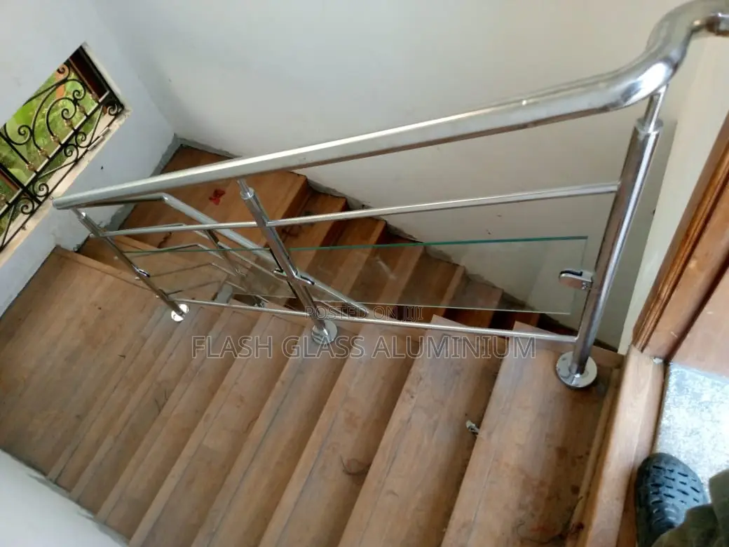 Custom Handrails in Stainless Steel
With Glass