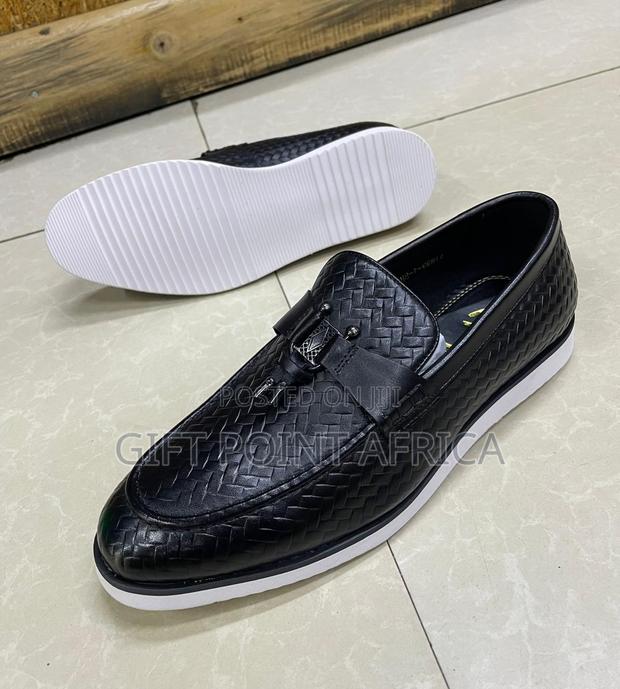 Casual Leather Shoes - thumbnail 3