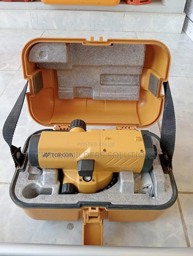 Dumpy Level (Automatic Level Topcon Series ATB4) - main view