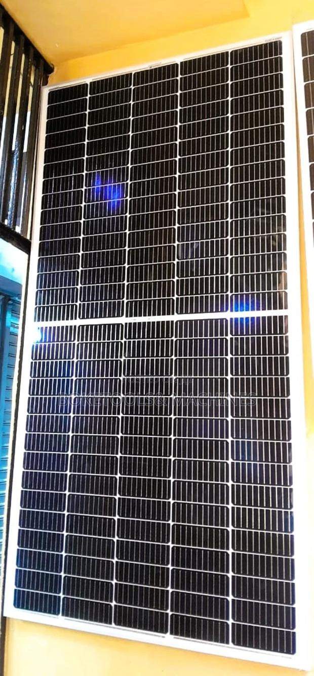 All Weather Solar Panel 550watts - main view