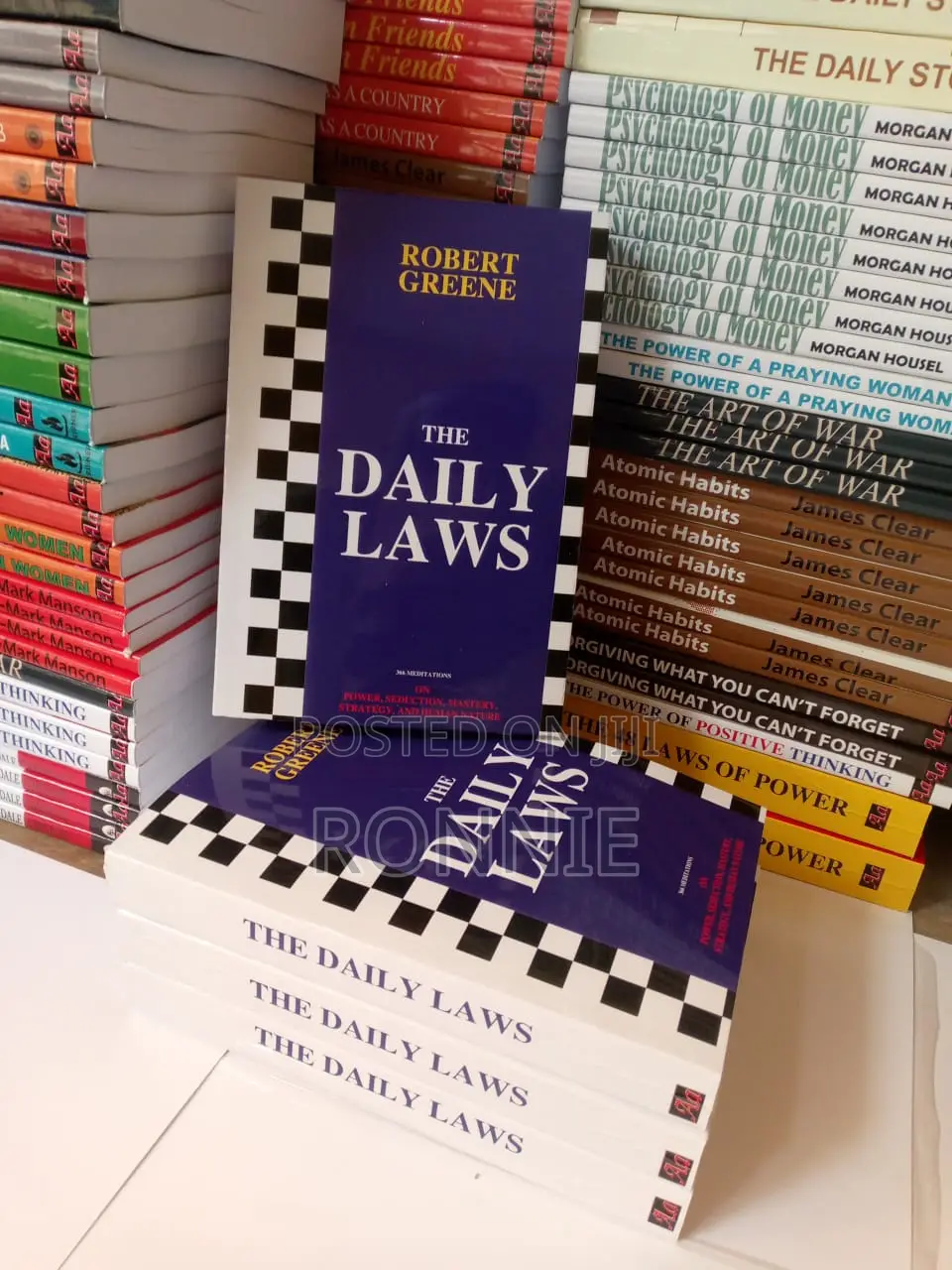 The Daily Laws Book by ROBERT GREENE