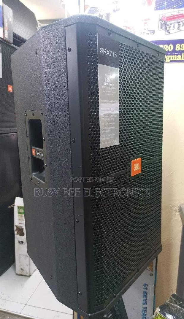 15" SRX 715 Midrange Speakers - main view