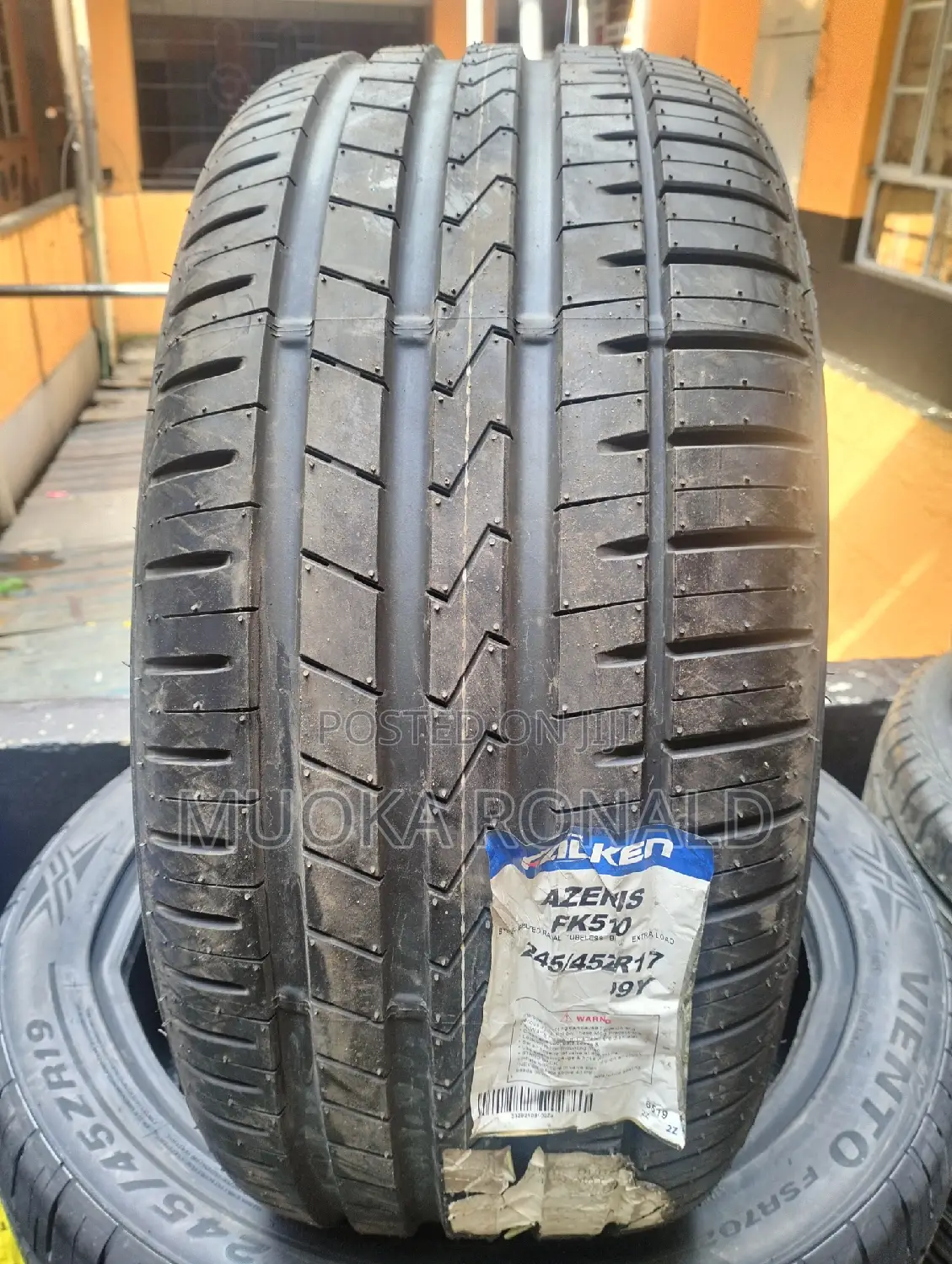 245/45r17 Falken Tyre