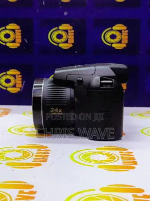 Fujifilm Sharp Camera