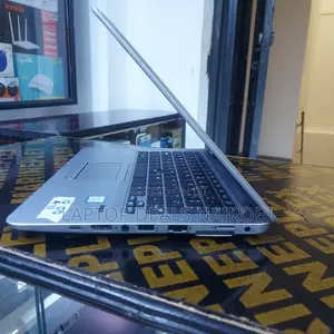 Laptop HP EliteBook 820 G3 8GB Intel Core I5 HDD 256GB