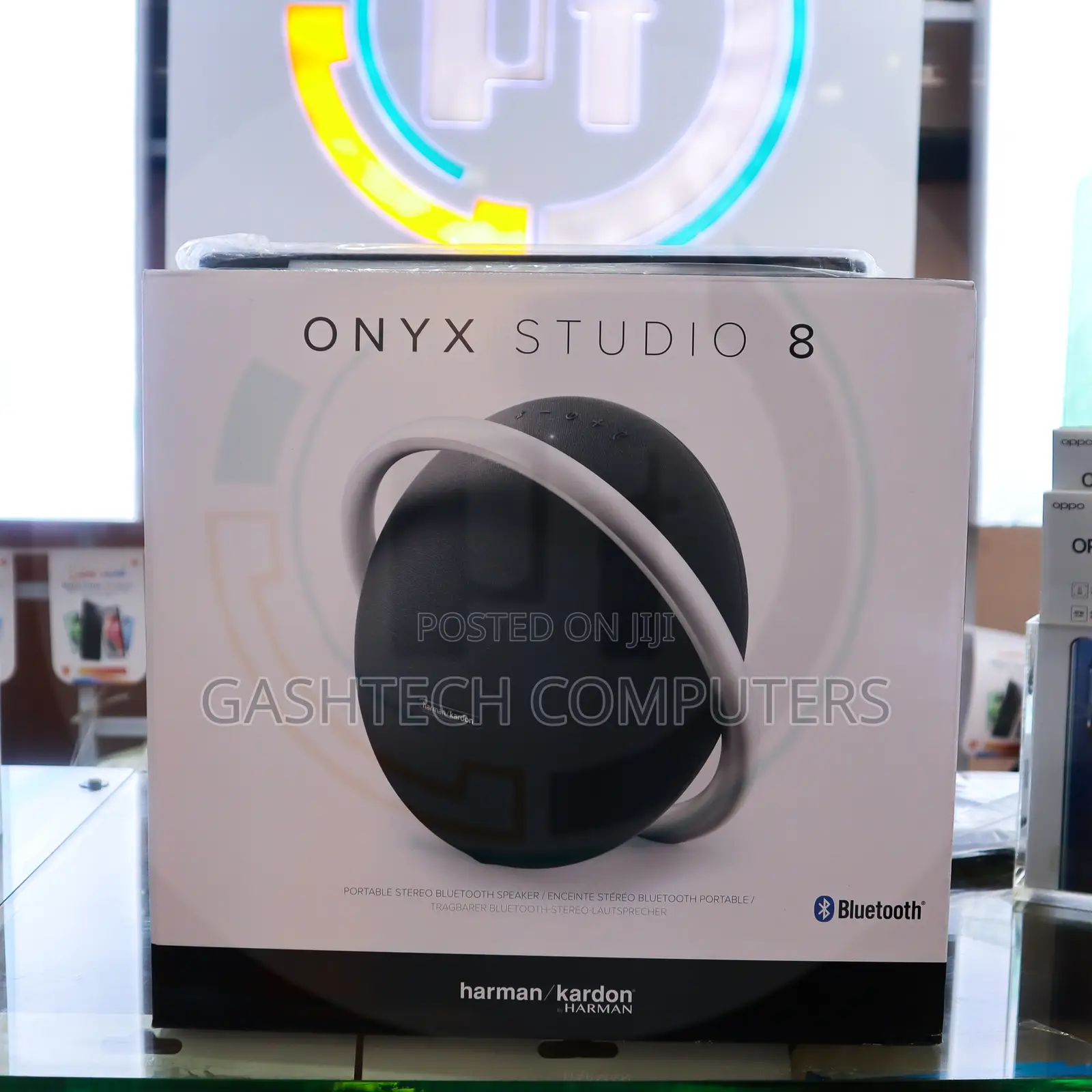 Harman Kardon Onyx Studio 8