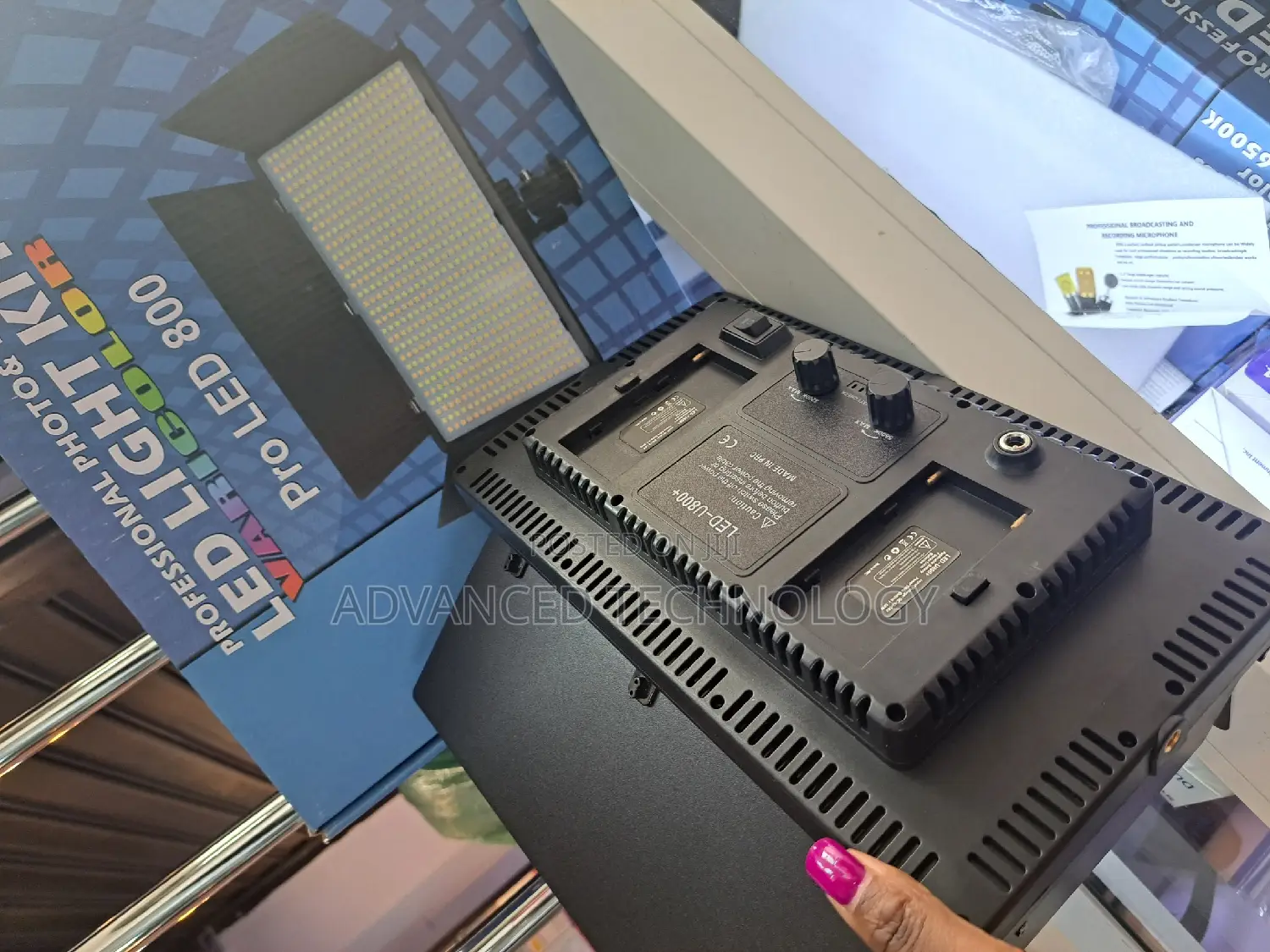 Professional Led 800 Video Light!! Video Light With Battery