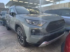 Toyota RAV4 Adventure 2019 Green