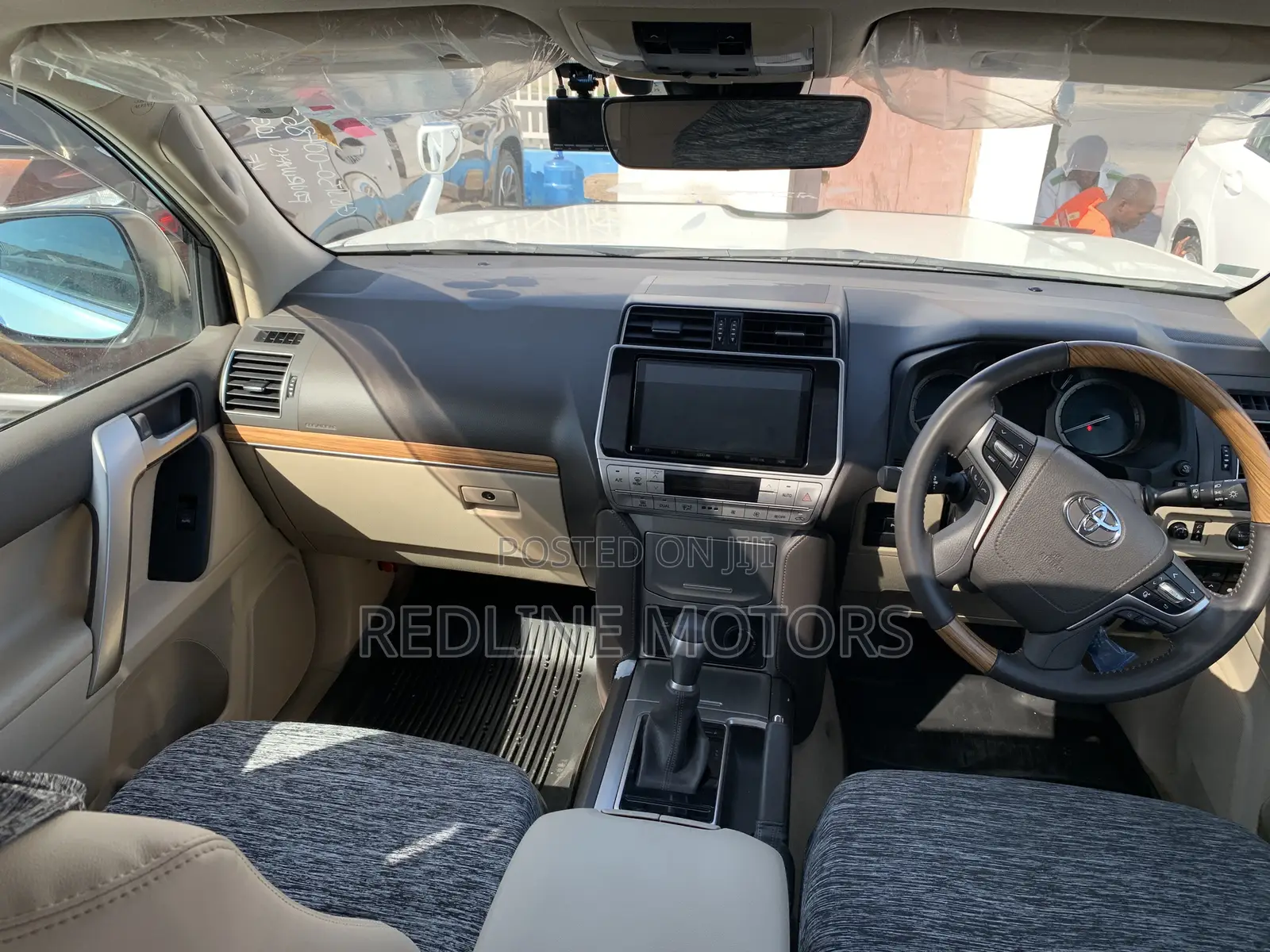 Toyota Land Cruiser Prado 2.8 2020 Pearl