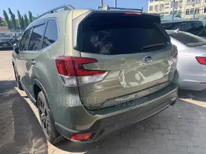 Subaru Forester 2.5i AWD 2018 Green