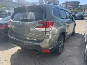 Subaru Forester 2.5i AWD 2018 Green
