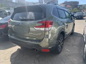 Subaru Forester 2.5i AWD 2018 Green