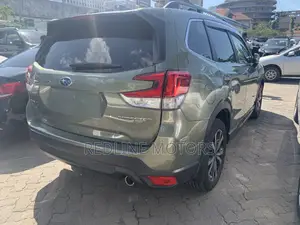 Subaru Forester 2.5i AWD 2018 Green