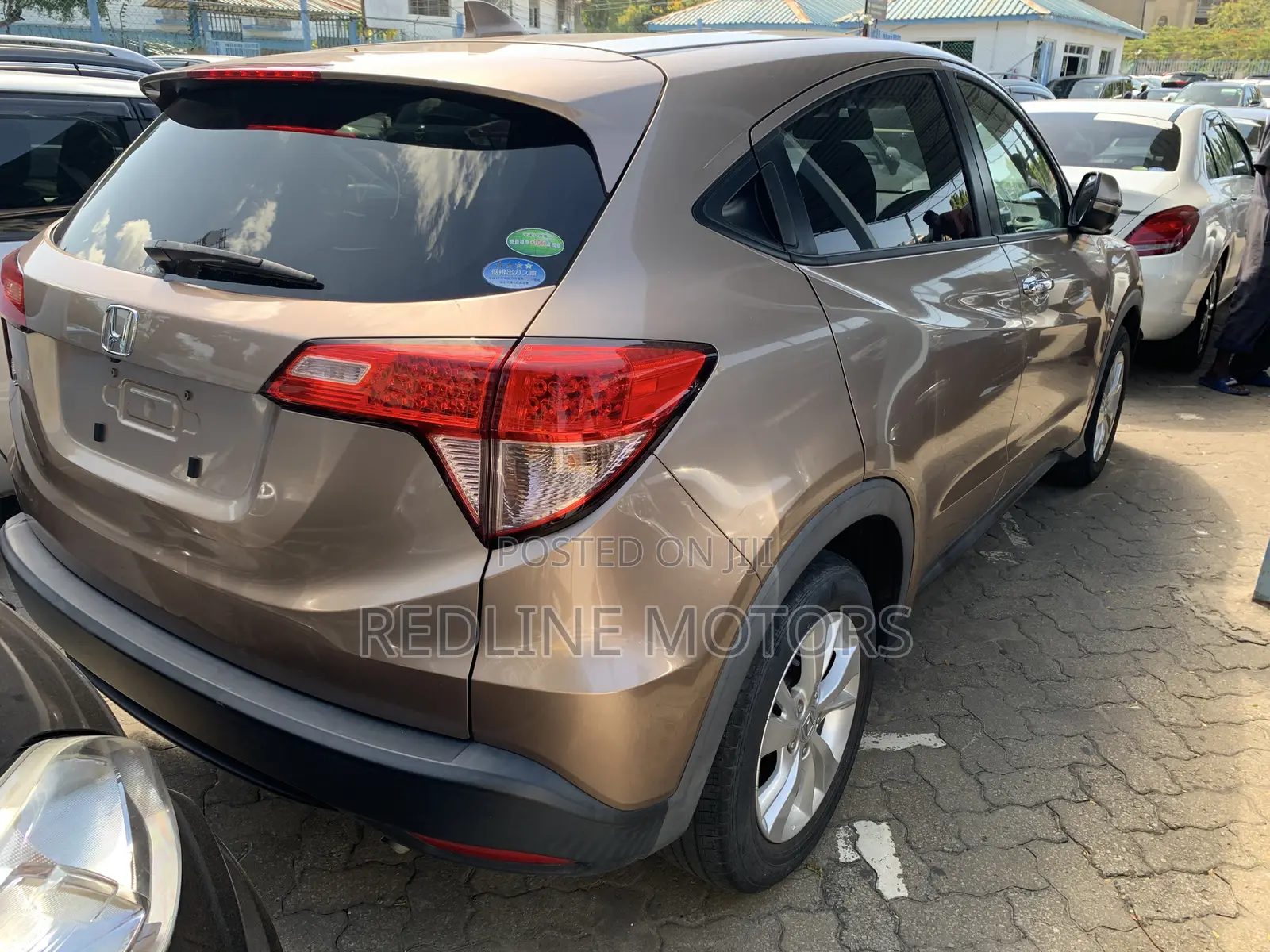 Honda Vezel 1.5 2WD 2017 Gold