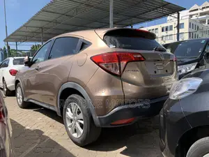Honda Vezel 1.5 2WD 2017 Gold