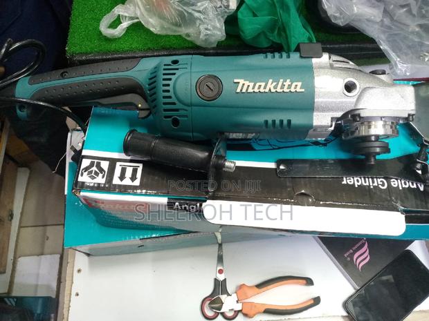 9inch Makita Angle Grinder New - thumbnail 4