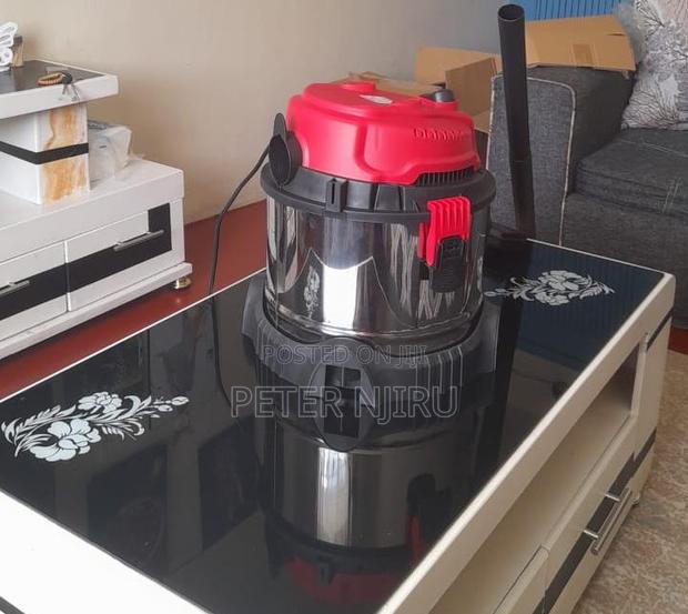 WET and DRY Vacuuming Daflo for Sofas, Chairs,Carpets, Etc - main view