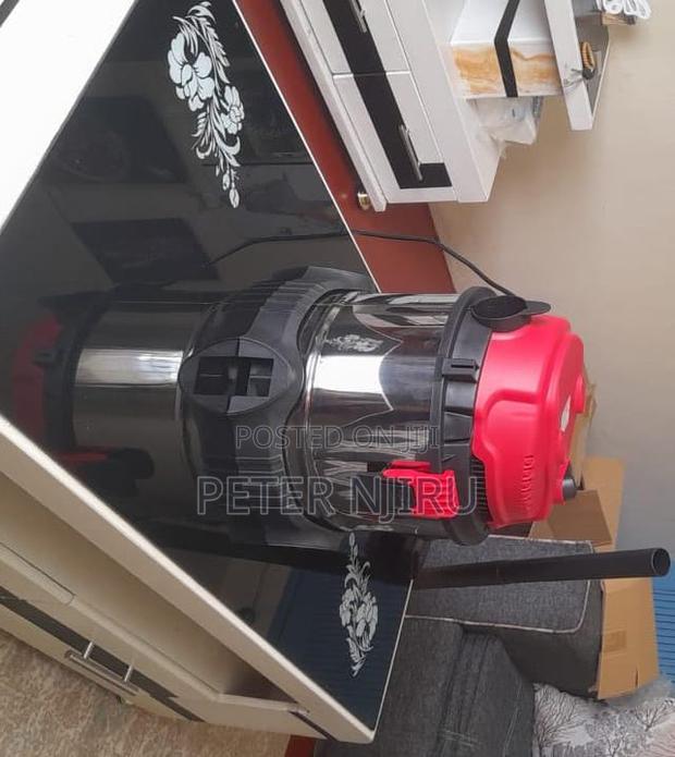 WET and DRY Vacuuming Daflo for Sofas, Chairs,Carpets, Etc - thumbnail 3