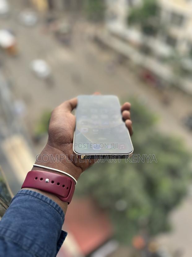 Apple iPhone 13 Pro Max 1 TB Gold - thumbnail 3