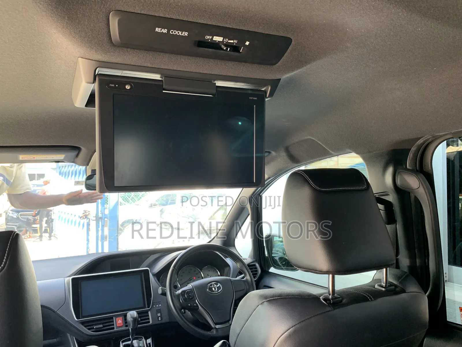 Toyota Noah 2.0 FWD (6 Seater) 2017 Black