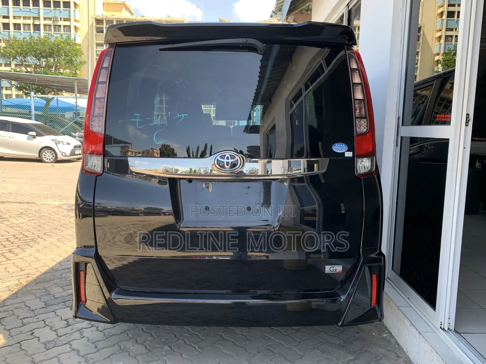 Toyota Noah 2.0 FWD (6 Seater) 2017 Black