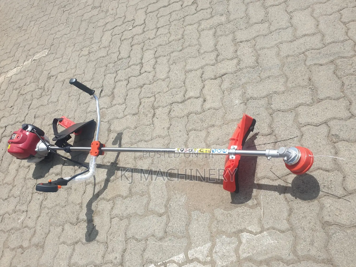 Petrol Brushcutter Shoulder Type Four Stroke Engine