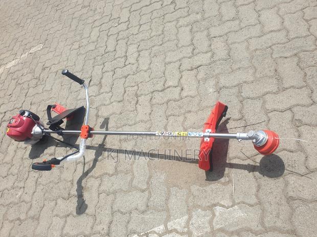 Petrol Brushcutter Shoulder Type Four Stroke Engine - thumbnail 2