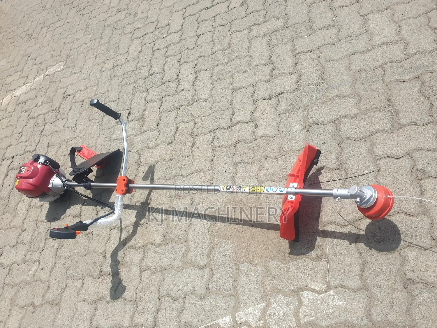 Petrol Brushcutter Shoulder Type Four Stroke Engine