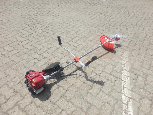 Brushcutter 4 Stroke Petrol Powered - main view