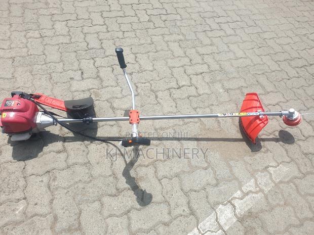 Brushcutter 4 Stroke Petrol Powered - thumbnail 4