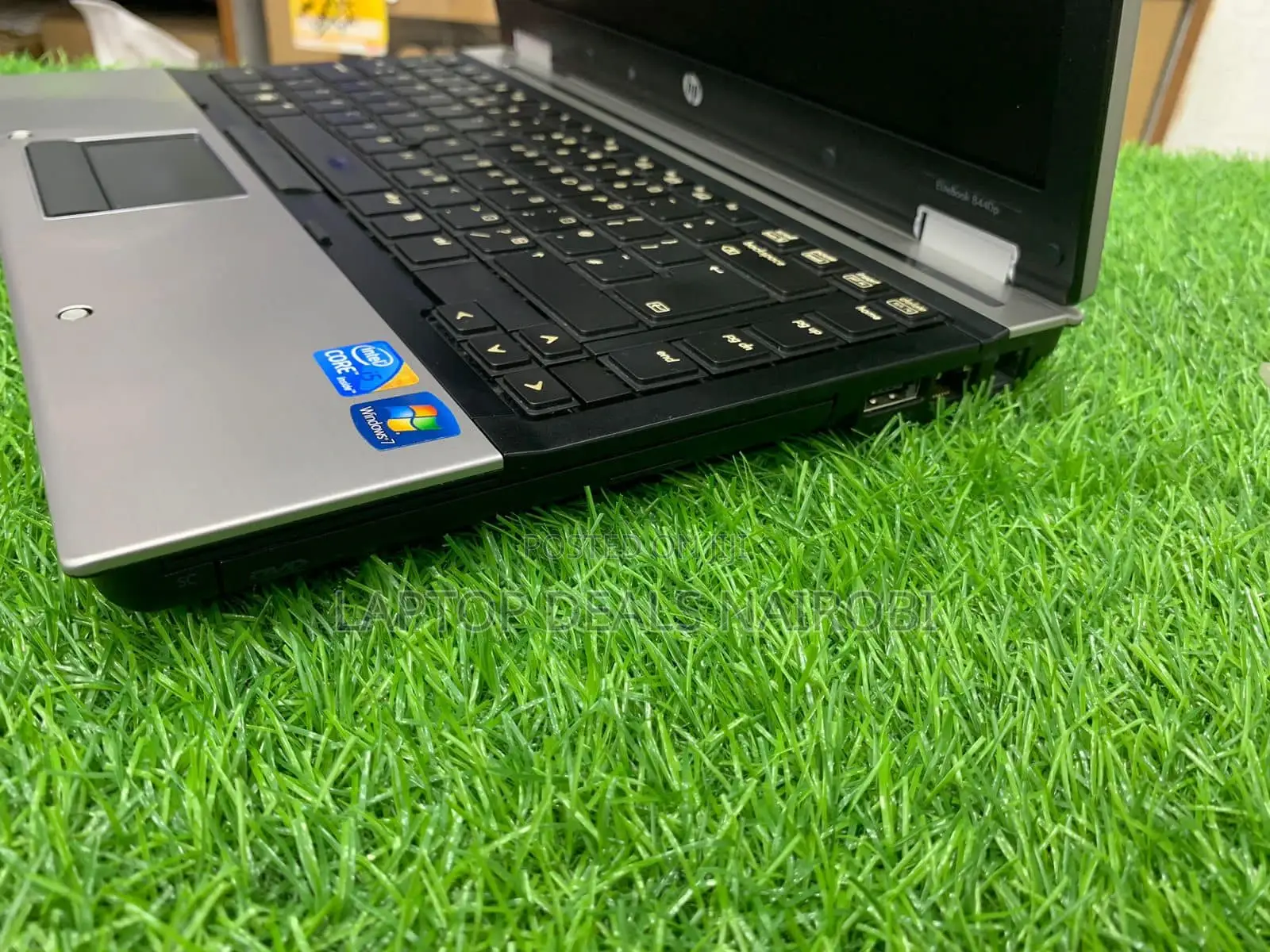 Laptop HP Compaq NW8440 8GB Intel Core i5 HDD+SSD 500GB