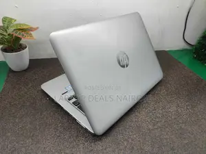 Laptop HP EliteBook 820 G3 8GB Intel Core I5 SSD 256GB