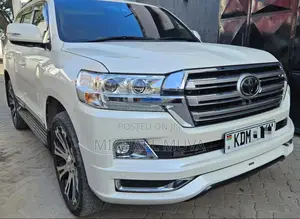 Toyota Land Cruiser 4.6 V8 ZX 2017 Pearl