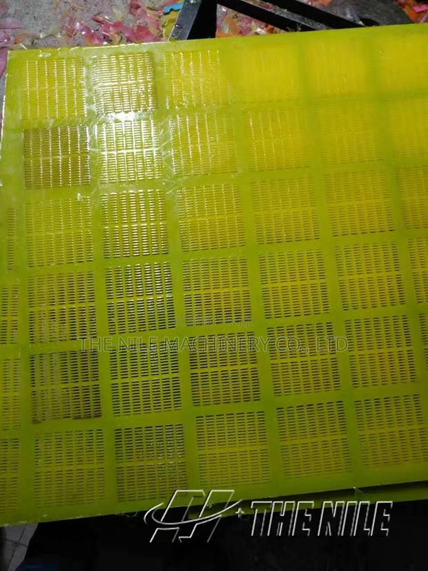 Fine Polyurethane Mesh Screen for Stone Screening Machine - thumbnail 2