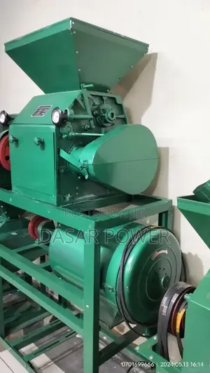 7.5hp Roller Mill Complete With Crusher.