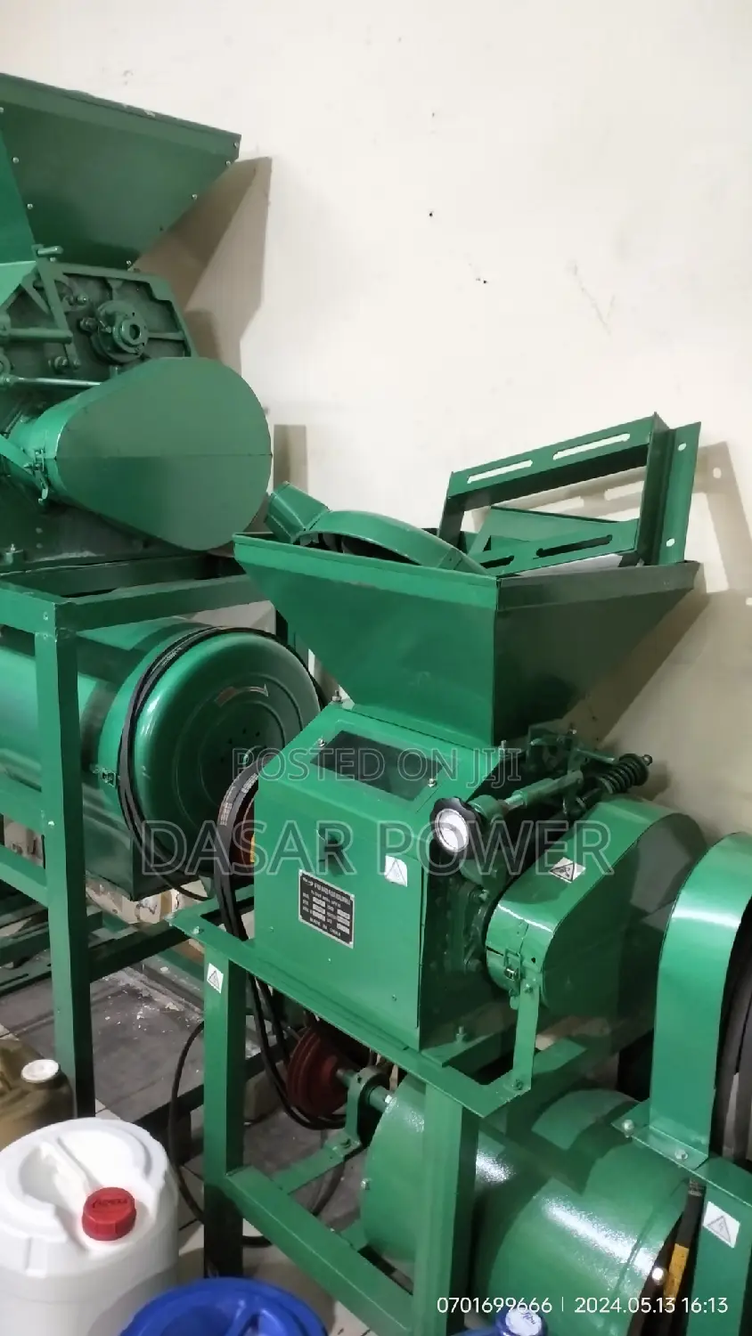 7.5hp Roller Mill Complete With Crusher.